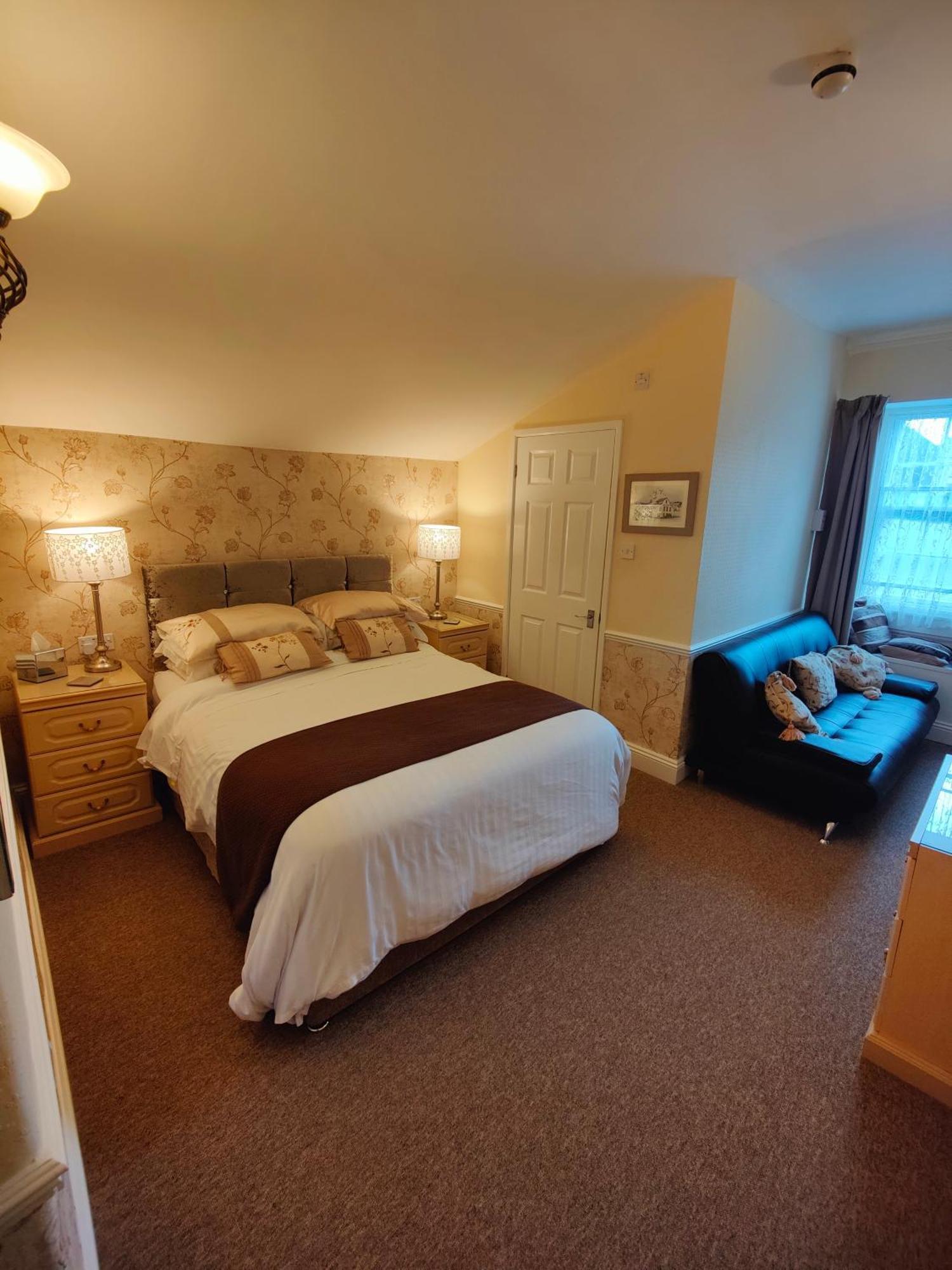 The Pack O' Cards Hotel Combe Martin Exterior foto